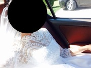 Атласна весільна сукня 